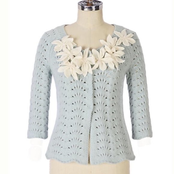 Anthropologie Sweaters - Anthropologie Field Flower Star Flower Cardigan